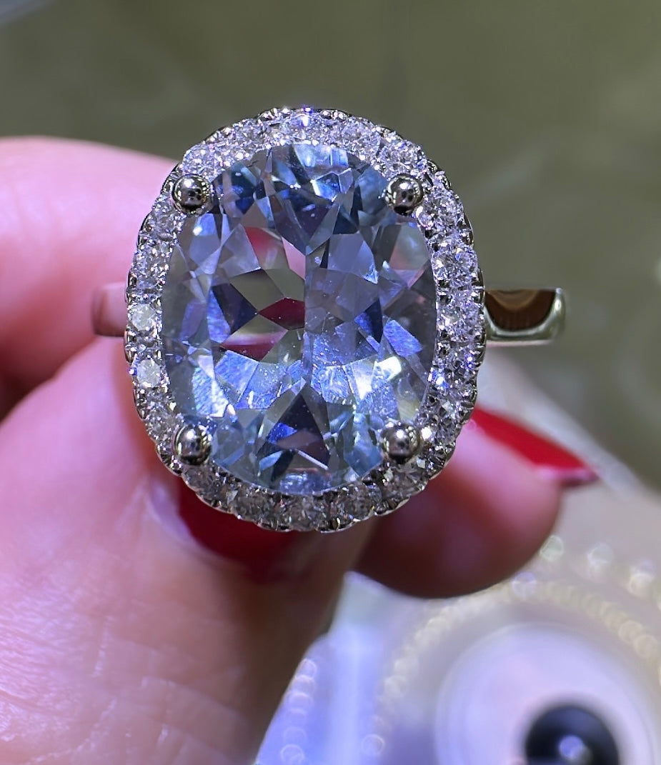 2.40ct tw Aquamarine & Diamond Cocktail Ring