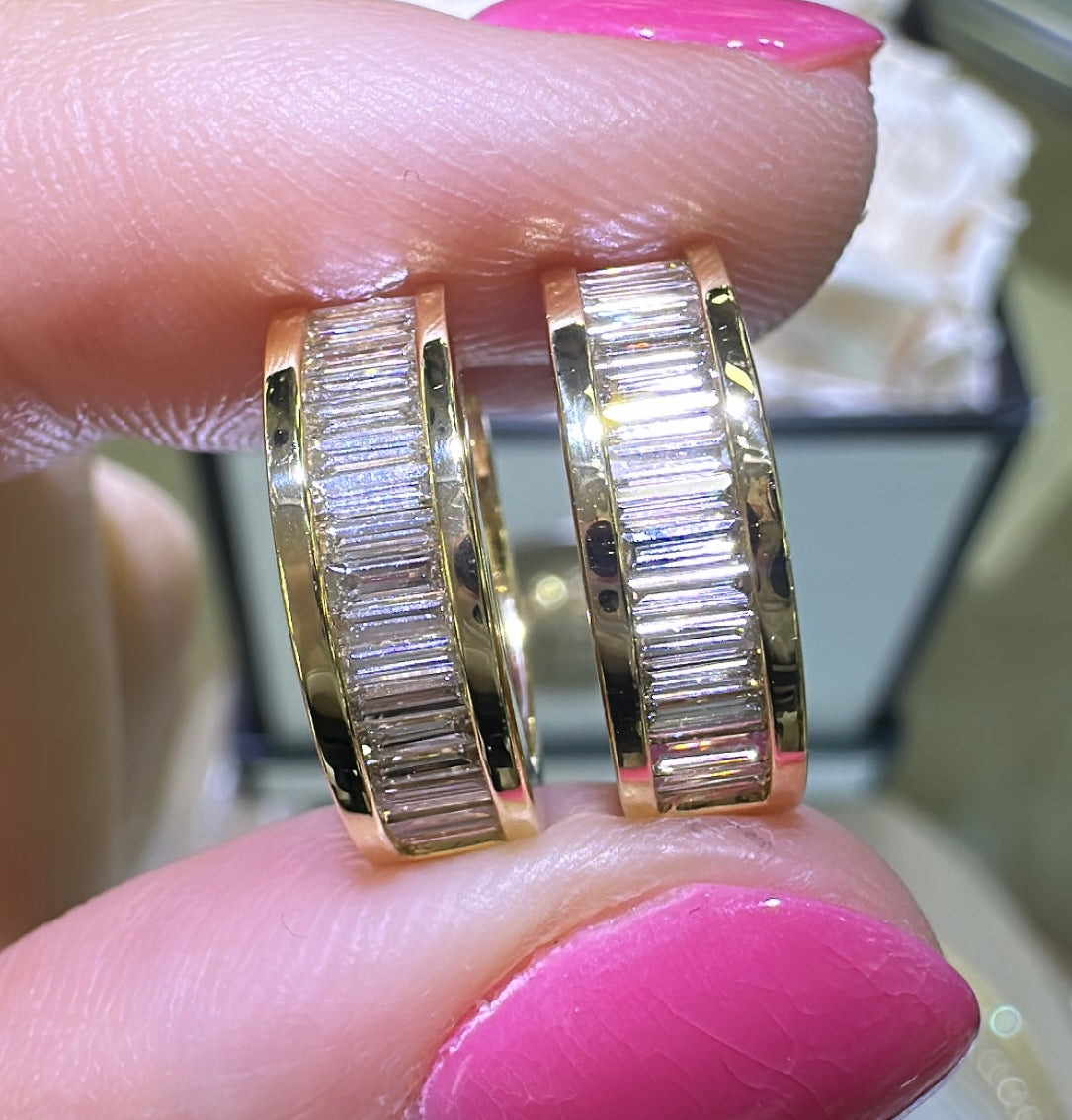 14K White Gold Emerald-Cut 1.60ct Diamond Huggies for Her For Sale at 14K White Gold Emerald-Cut 1.60ct Diamond Huggies for Her For Sale at