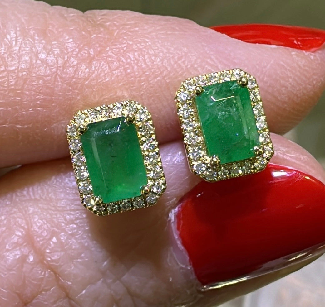 Ladies Green Emerald Emerald-cut Diamond Stud Earrings