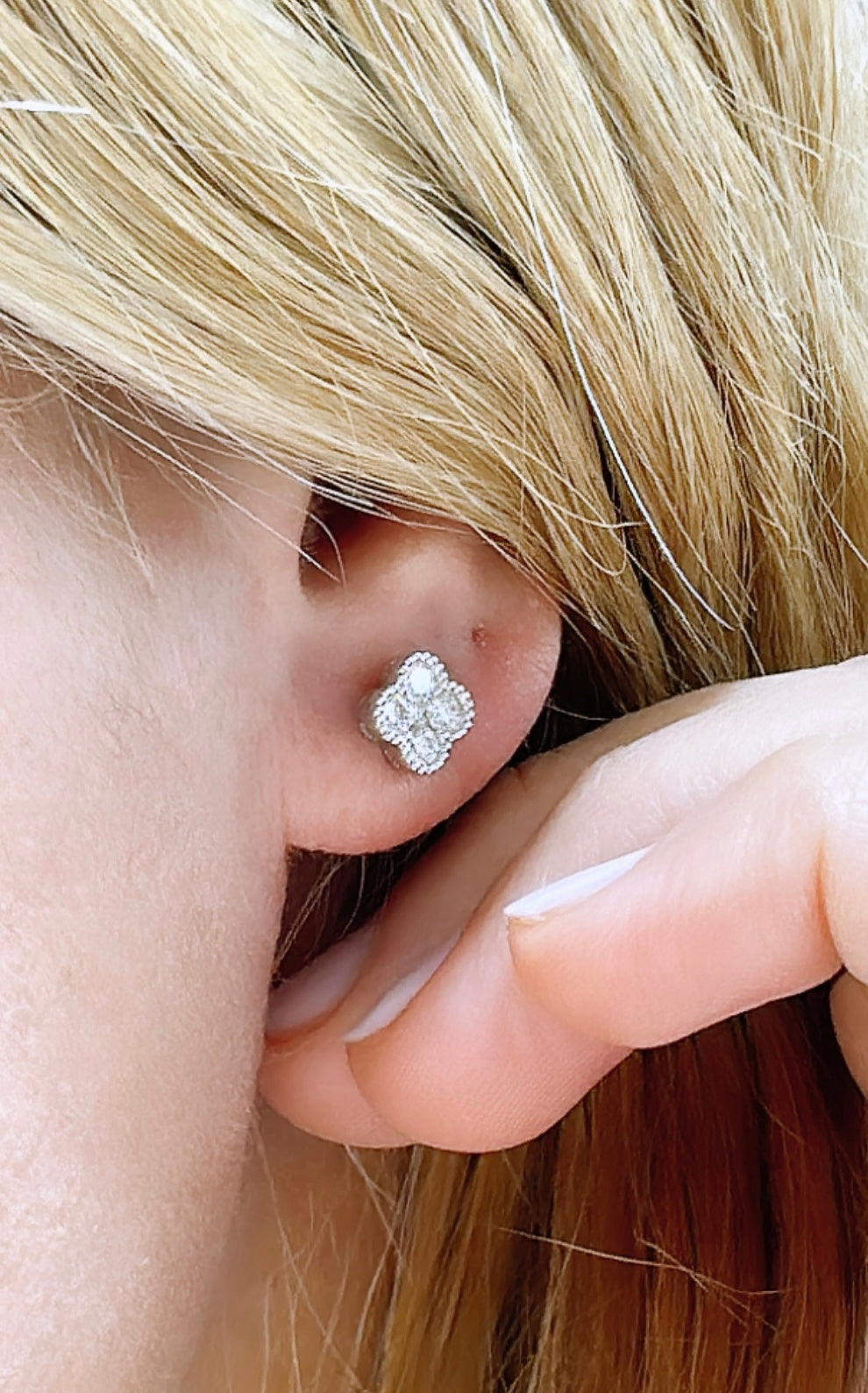 Clover 0.57ct tw Stud Diamond Earrings