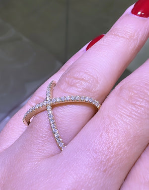 Criss-Cross X White Gold & Diamond Ring
