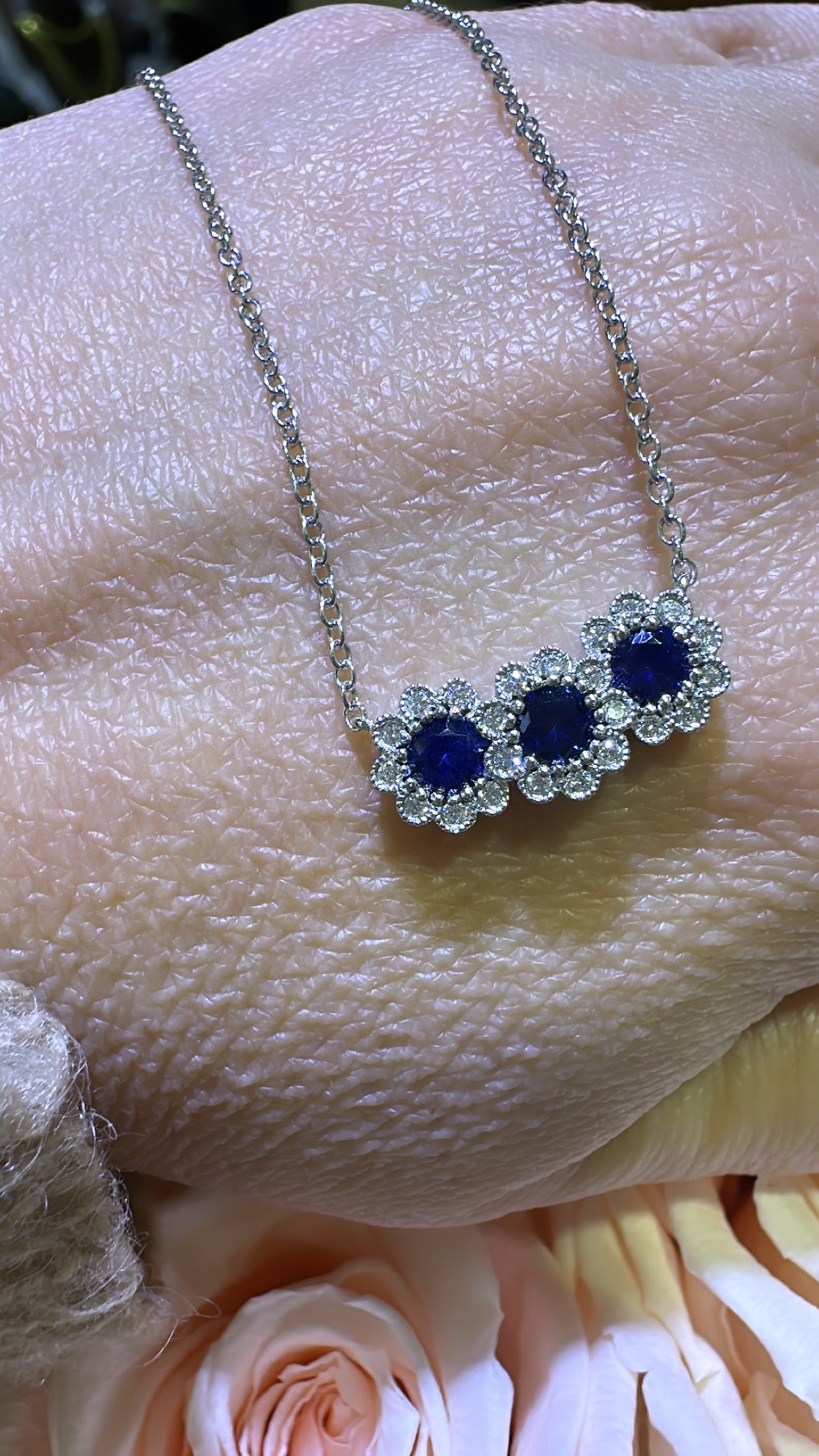 0.83ct tw Flower shape Diamond and Sapphire Pendant Necklace