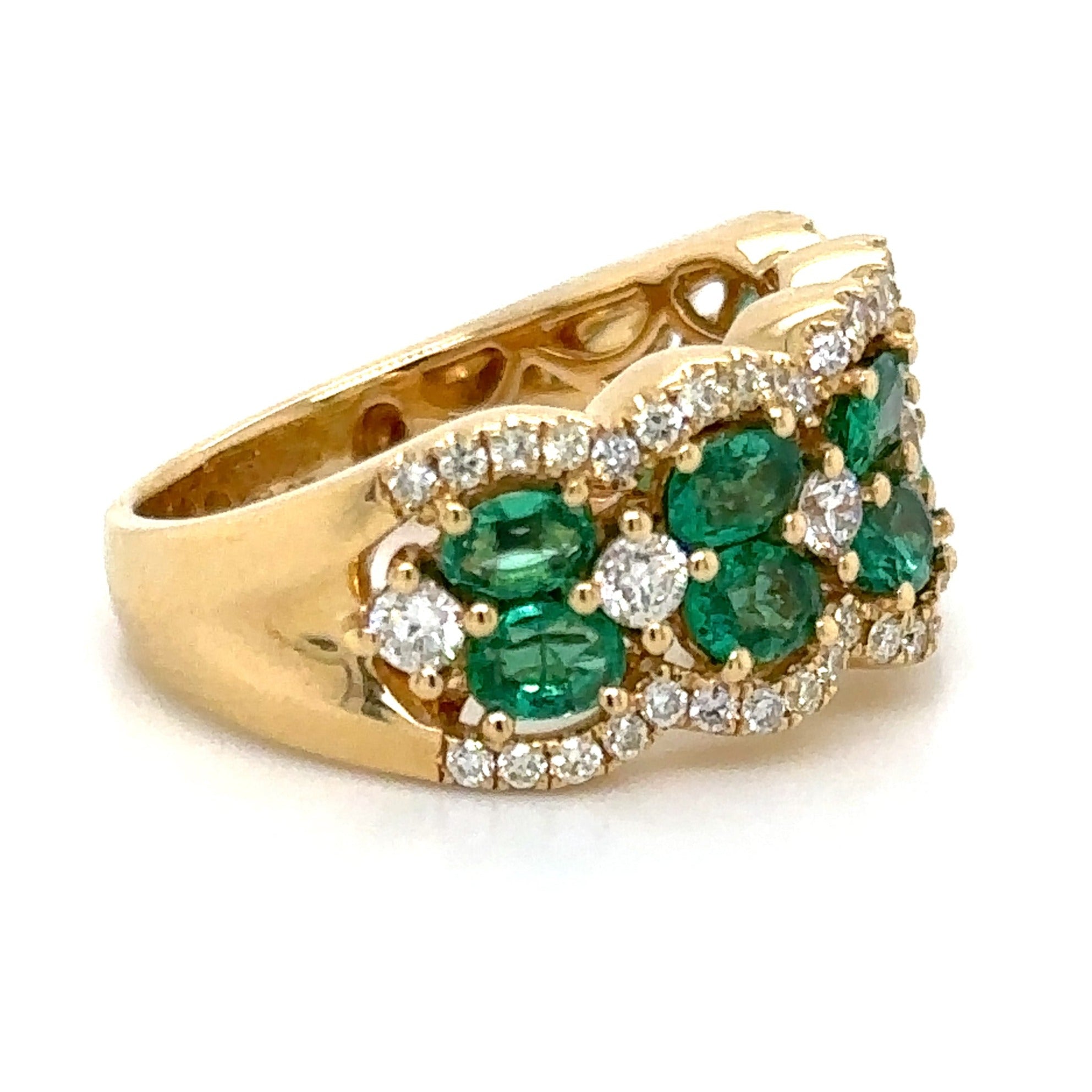 Green Emerald Oval-cut & Diamond Right Hand Ring