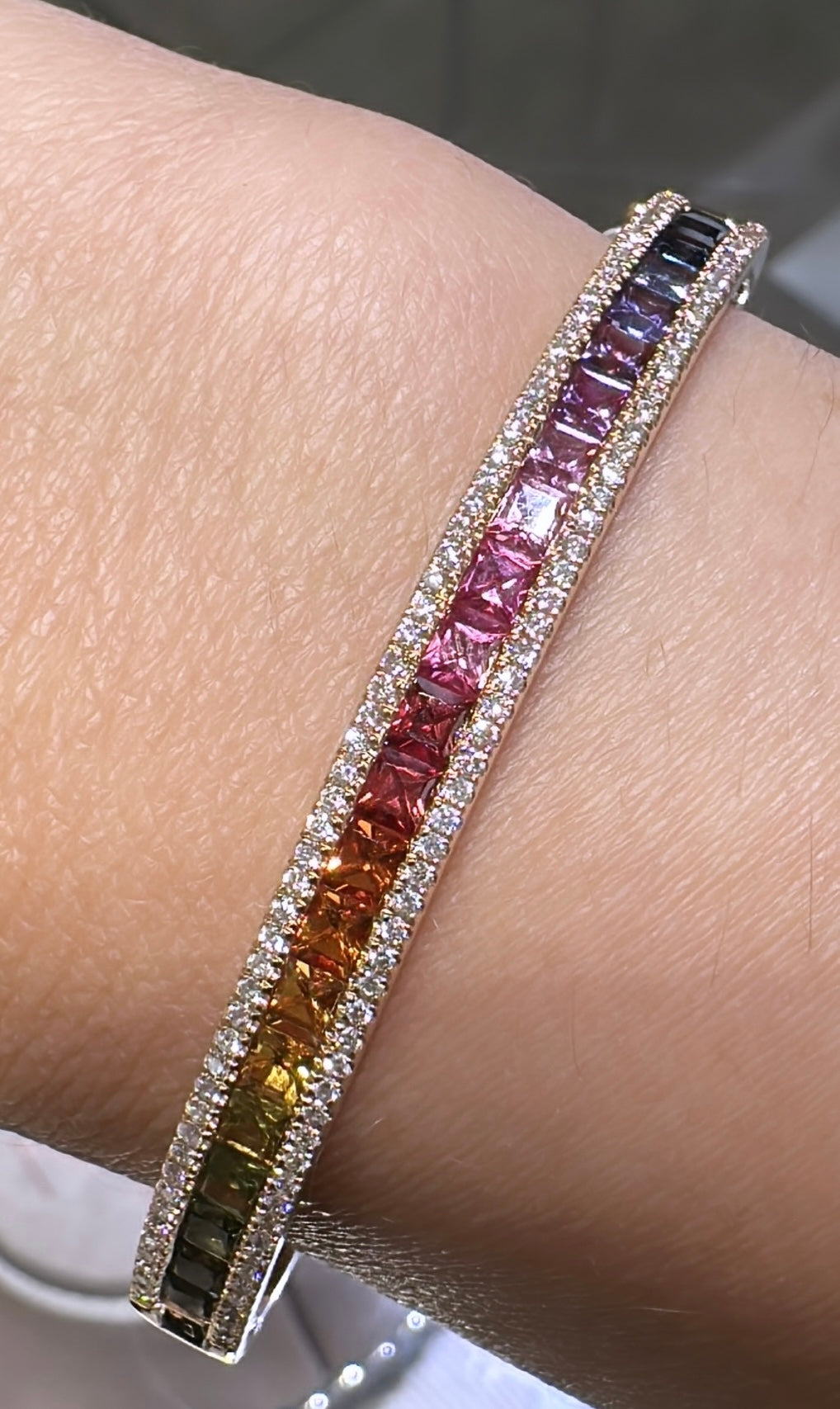 Jewels of Color with impressive gemstones - Bonebakker shop