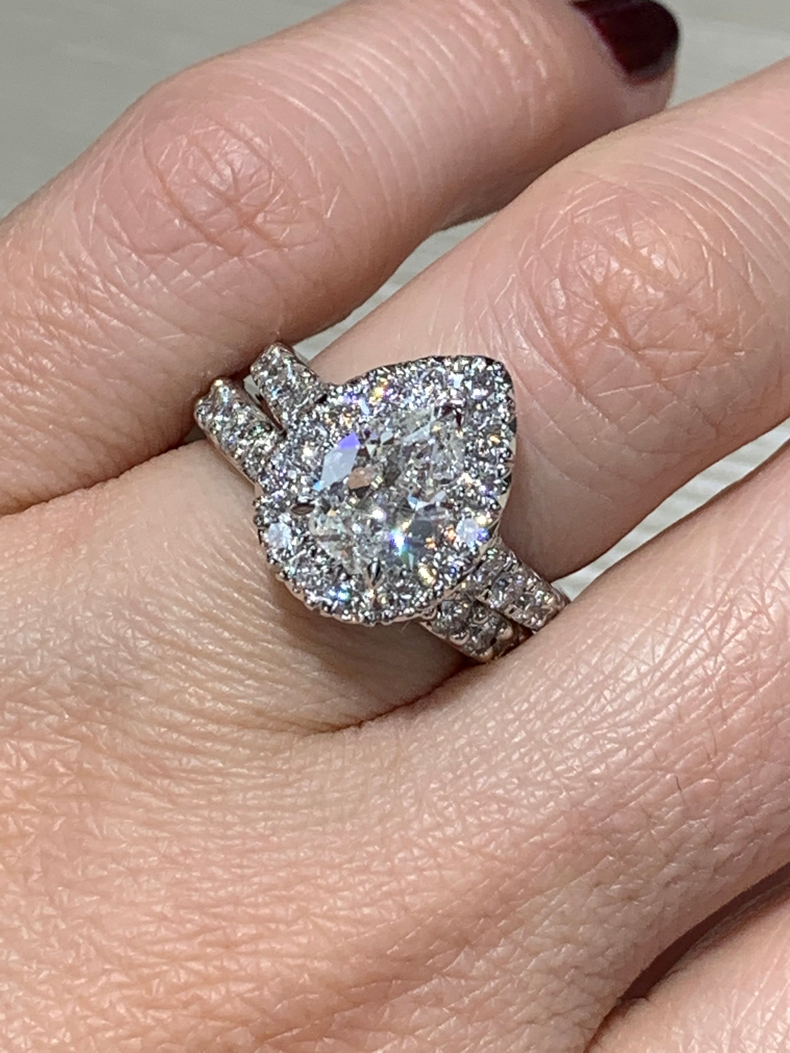 Henri Daussi Platinum 1.66ct Pear Shape Diamond Halo Engagement Ring - HANIKEN JEWELERS NEW-YORK