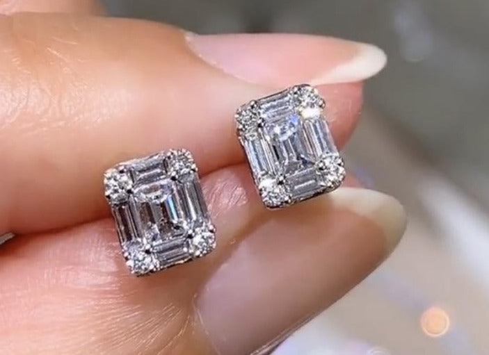Ladies Diamond Earrings Baguette and Round 0.87CTW