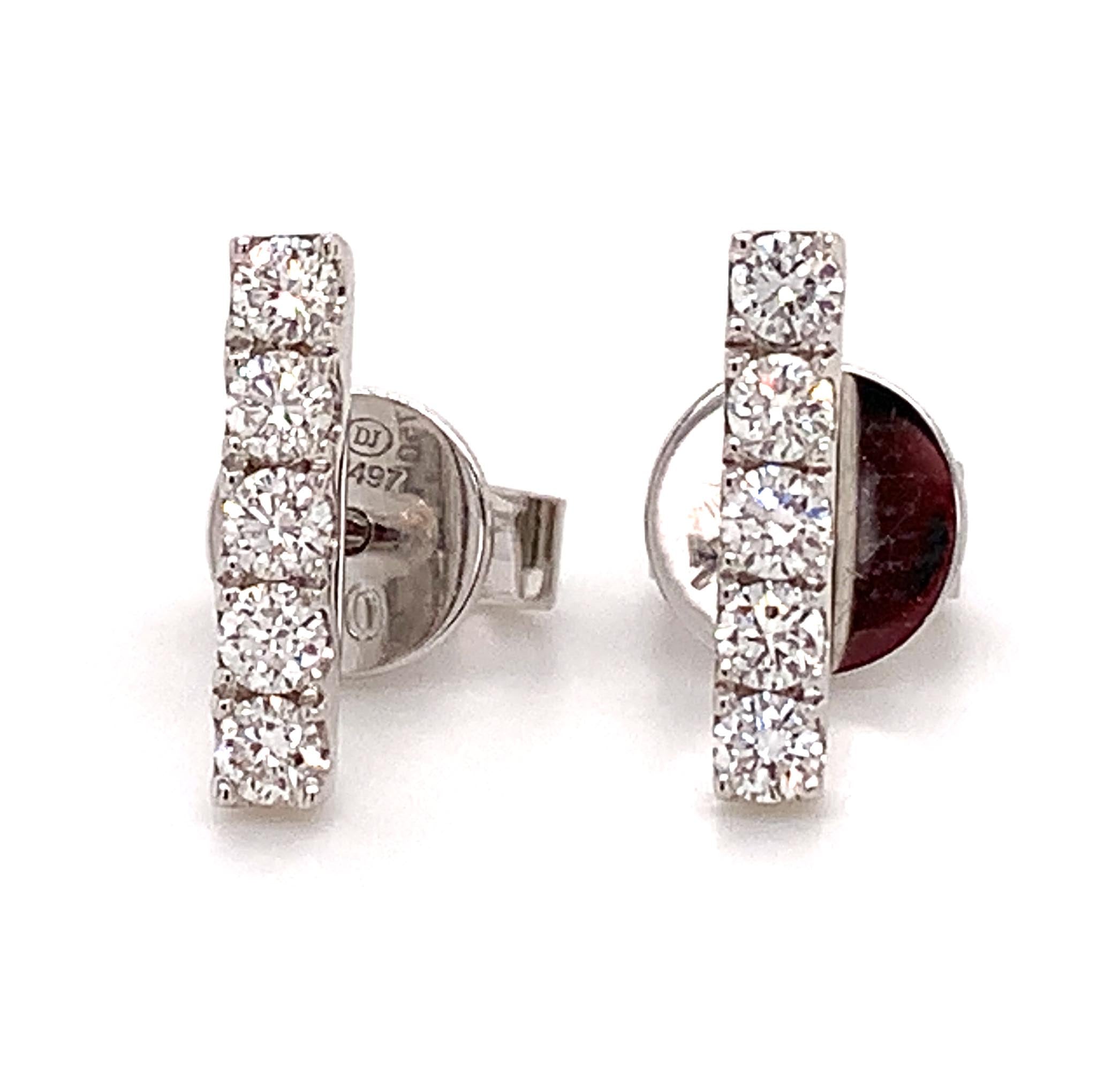 Ladies 0.35ctw Diamond Bar Earrings