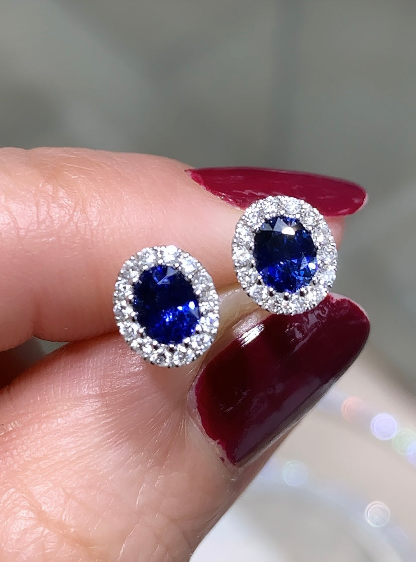 ﻿﻿Ladies Blue Sapphire Diamond Earrings