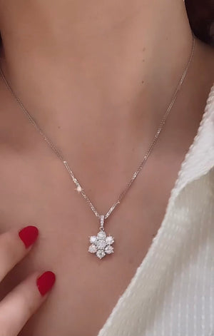 1.11ct tw Flower Shape Diamond Pendant Necklace