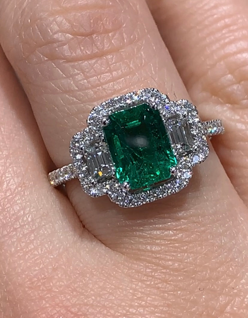 Natural Emerald & Diamond Cocktail Ring Solid 18K Yellow Gold