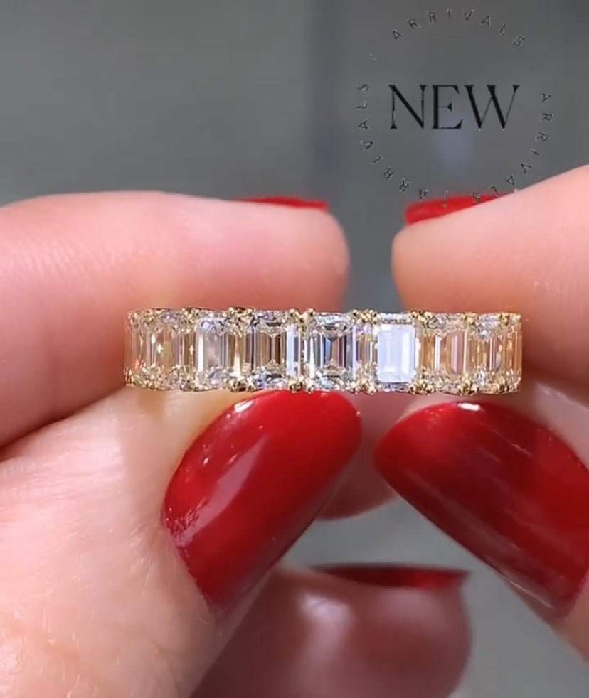 2.54ctw Ladies Diamond Emerald Cut Eternity Ring