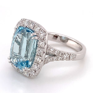 Spectacular 5.31ct Aquamarine & Diamond Cocktail Statement Ring