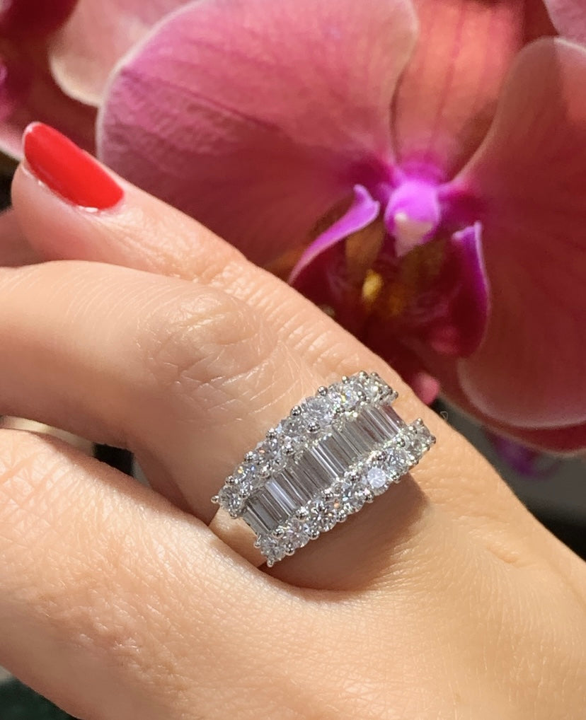 Baguette and Round Cut Diamond Ring 2.07ct tw