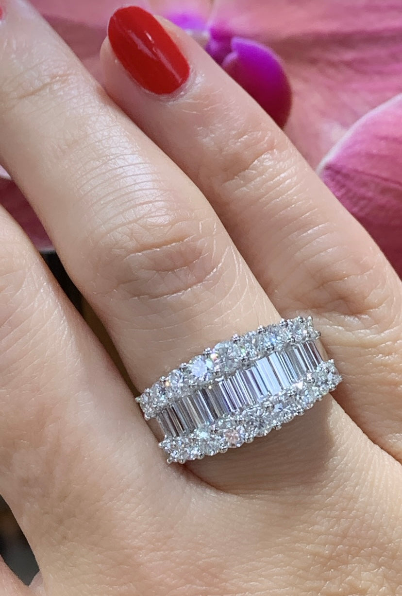 Baguette and Round Cut Diamond Ring 2.07ct tw