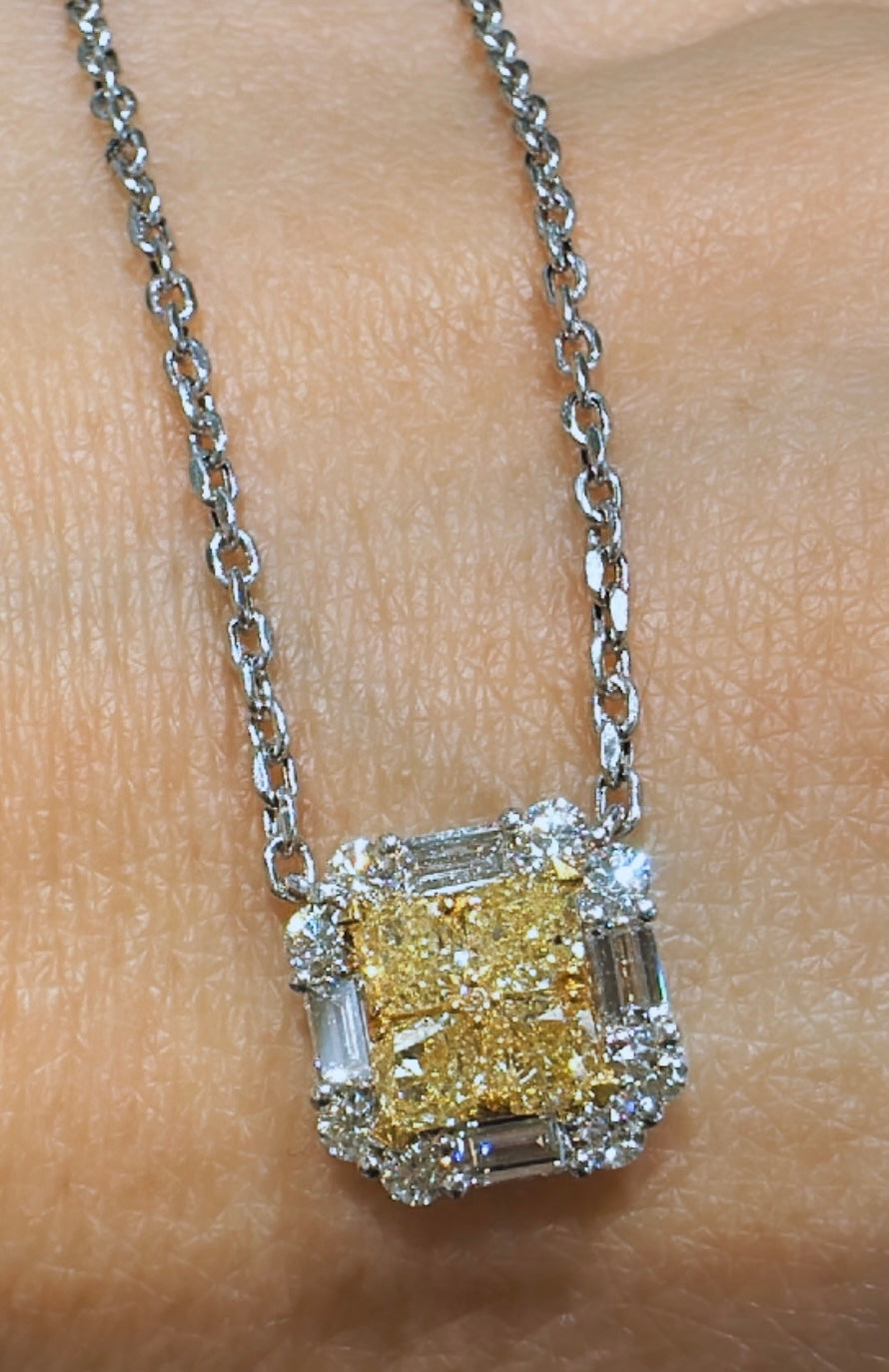 1.61ct tw Canary Fancy Yellow Diamond Pendant Necklace