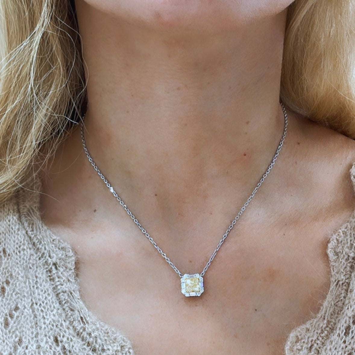 Canary diamond necklace Clearance