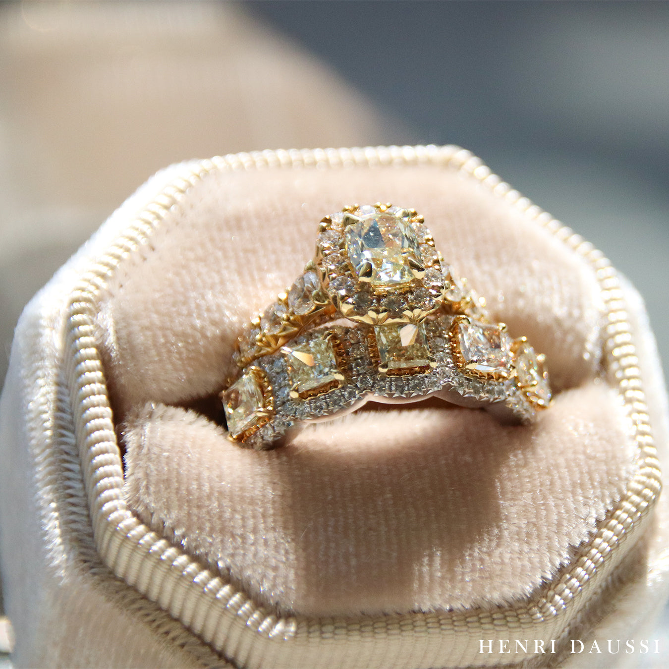 Henri Daussi Canary Fancy Light Yellow Five Stone 1.39ct tw Diamond Ring