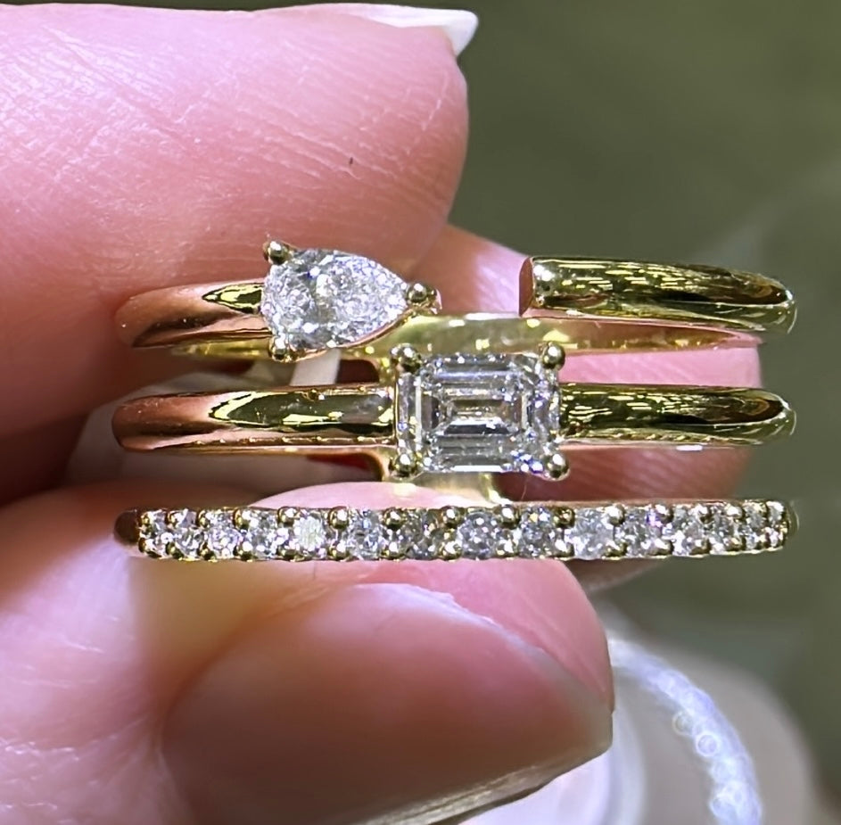 Mixed-shape Three Row 0.32ct tw Right-hand Diamond Ring