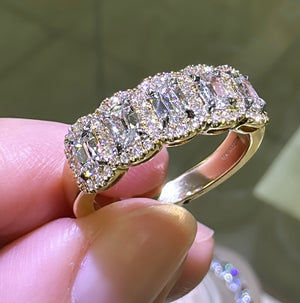 Henri Daussi Cushion Cut Five Stone 1.00ct tw Wedding & Anniversary Diamond Ring