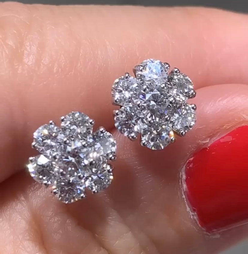 1.40ct tw Diamond Flower Stud Earrings