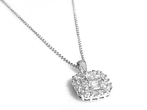 1.30ct tw Ladies Diamond Pendant with Chain